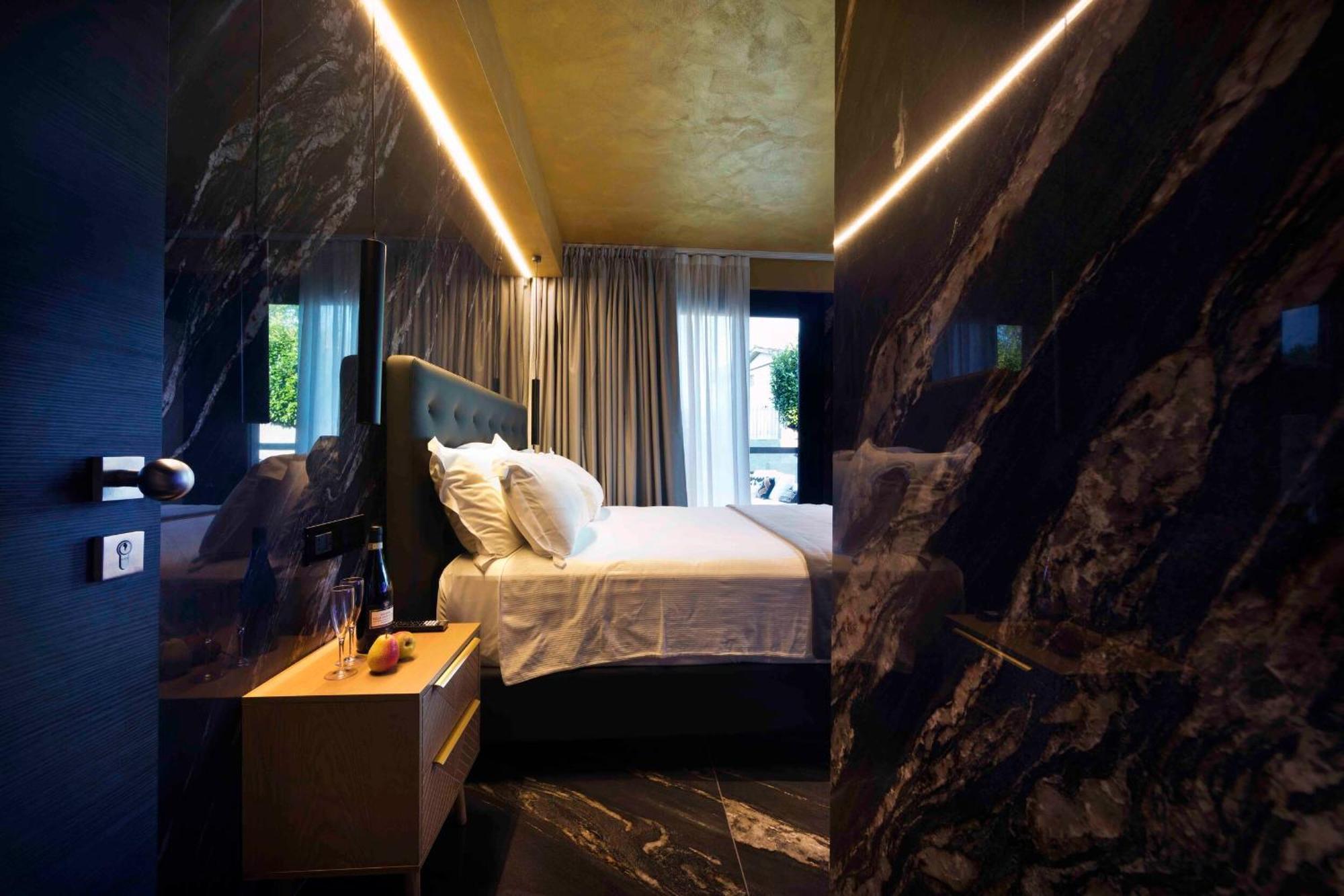 Boutique Hotel Сирмионе Экстерьер фото