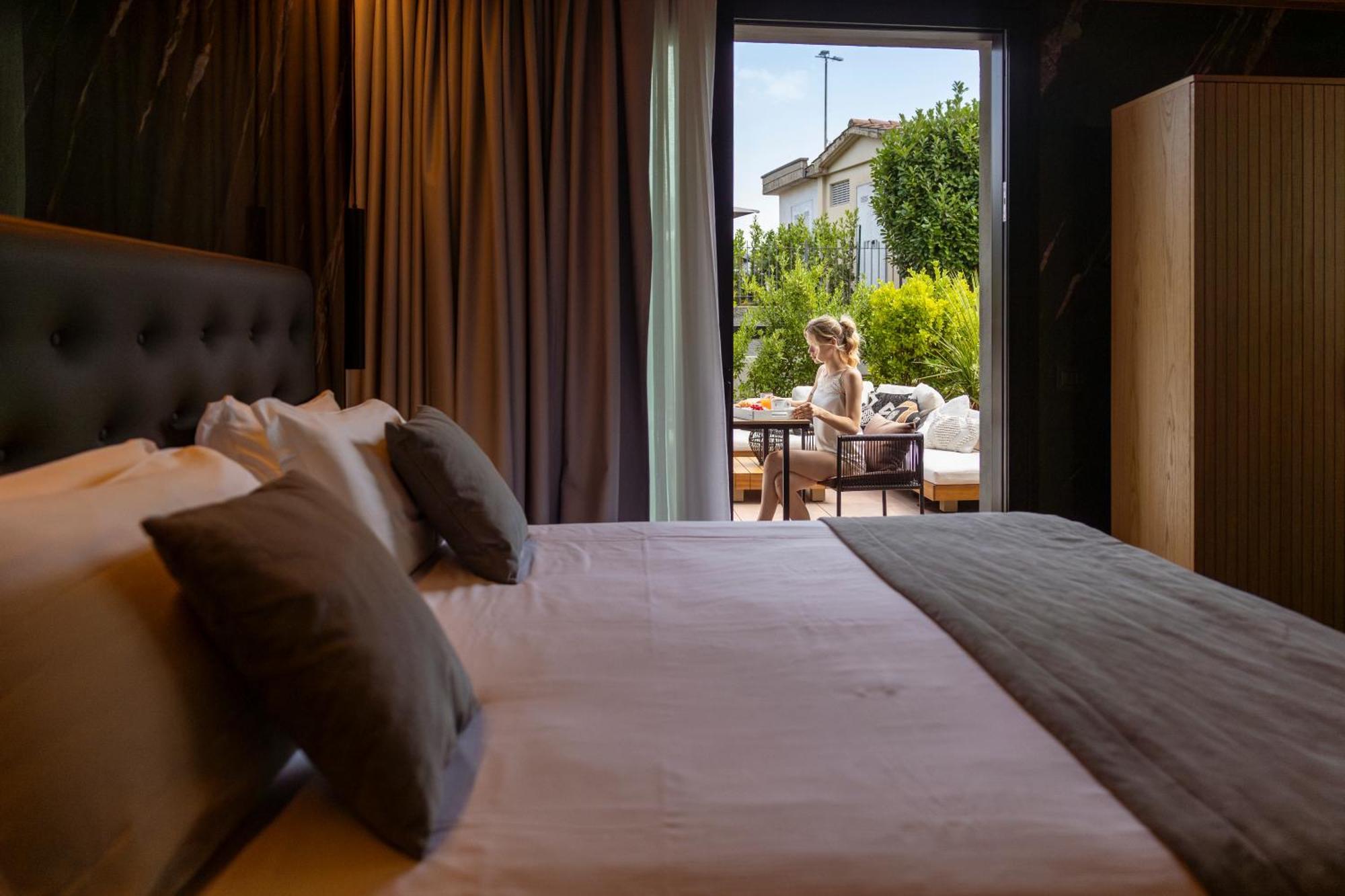 Boutique Hotel Сирмионе Экстерьер фото